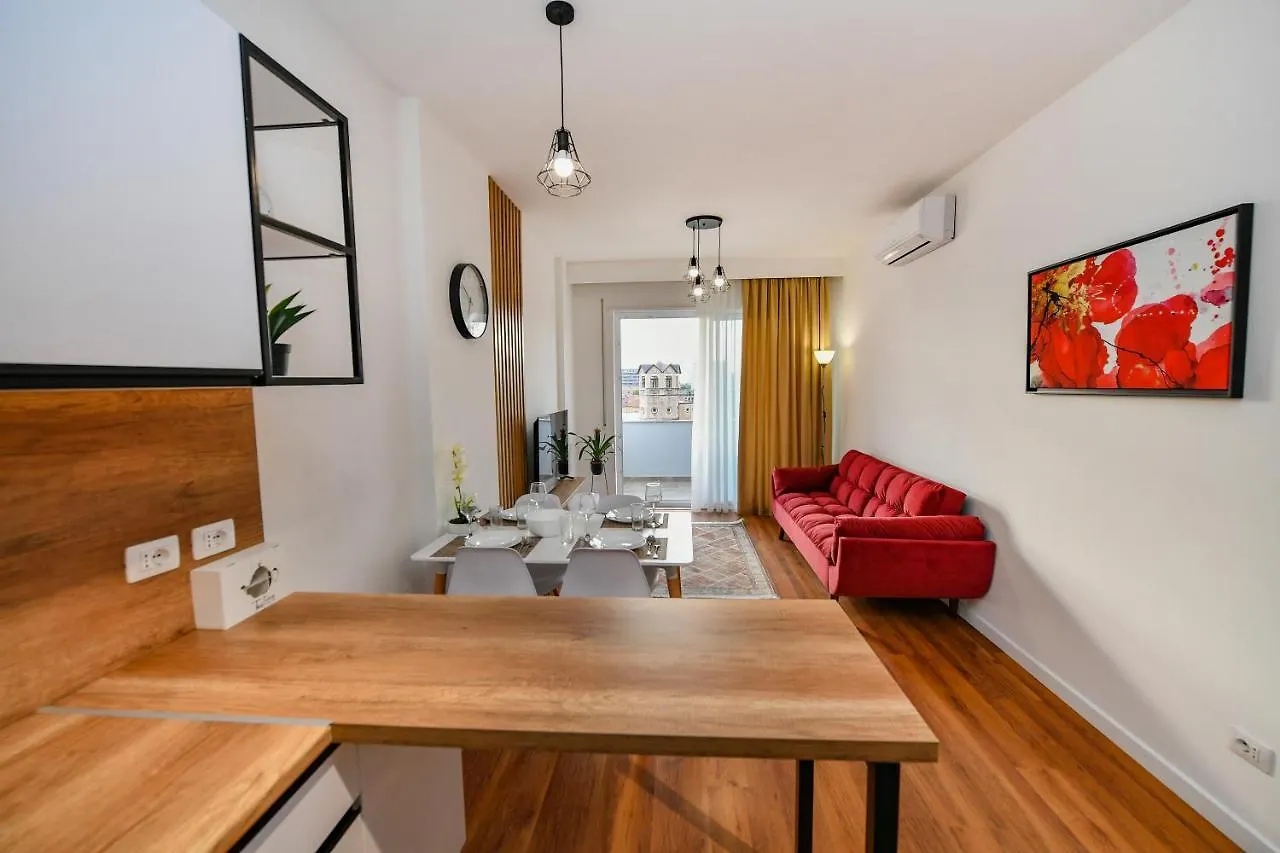New Central Apartment Shkoder 0*,